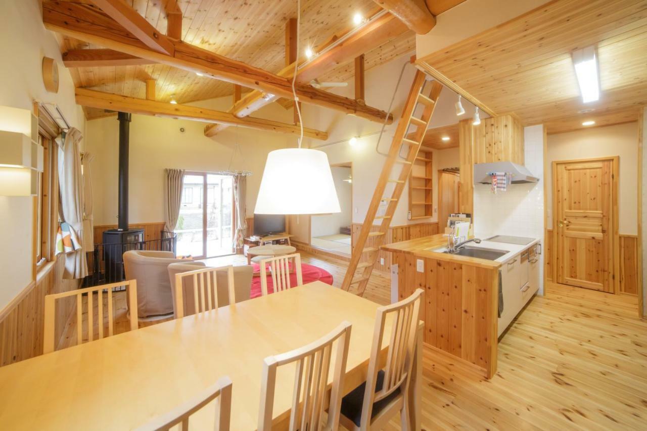ホテルHauska Karuizawa 佐久市 エクステリア 写真